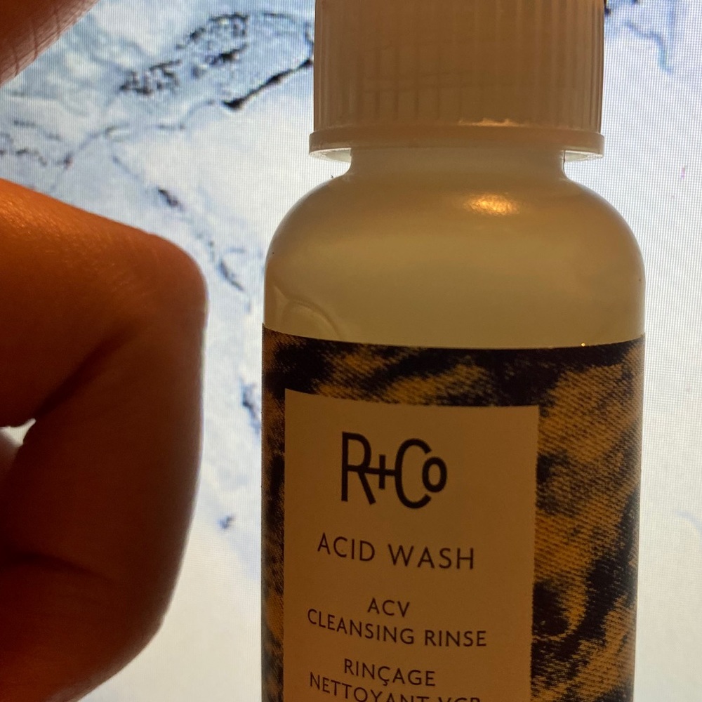 Hair product by R+C0